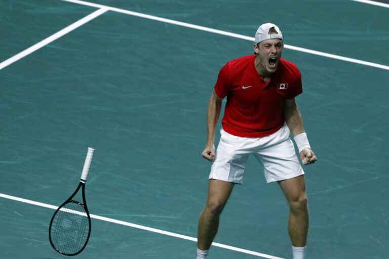 Davis Cup |  Denis Shapovalov brings Canada closer to the title