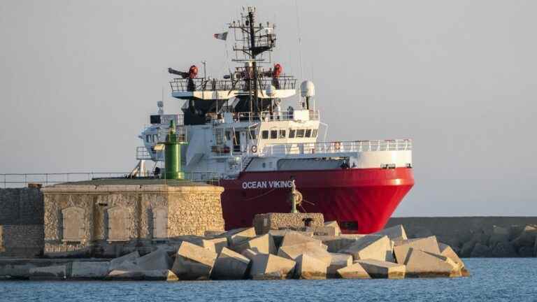 France will welcome the humanitarian ship in the port of Toulon on Friday morning