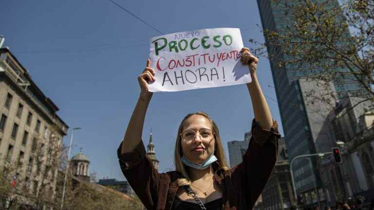 In Chile, the constitutional process continues somehow