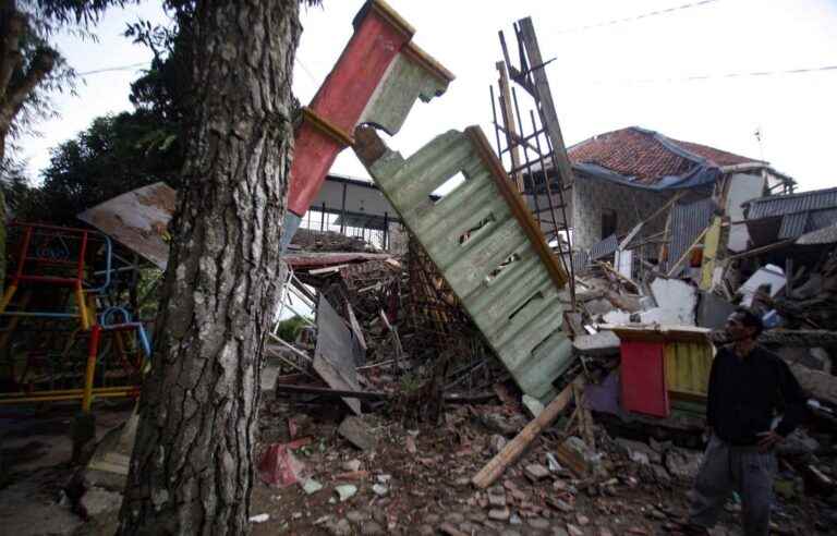 Indonesia earthquake kills more than 50