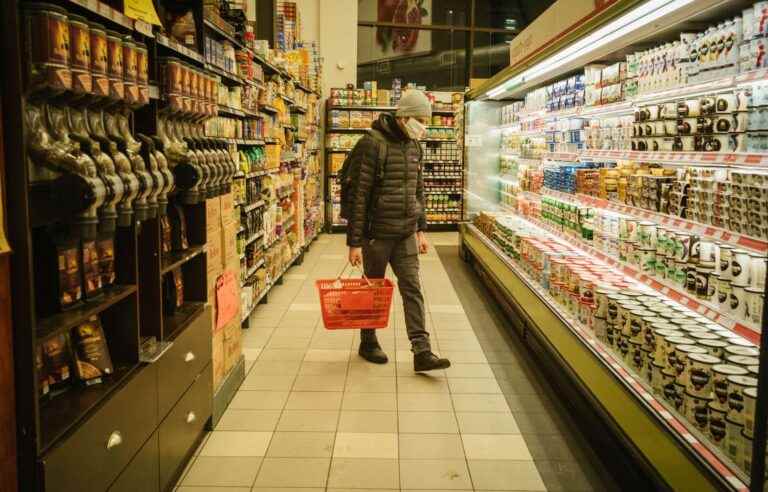 Inflation remained stable at 6.9% in Canada in October