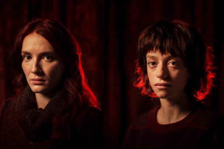 Juliette Gariépy and Laurie Babin in The Red Rooms