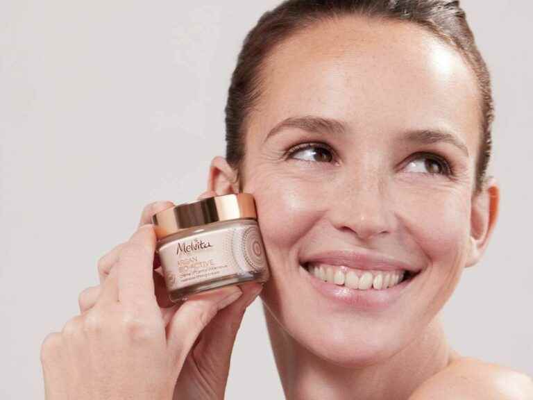 Made in France and certified organic, this anti-wrinkle cream firms the skin from 4 weeks