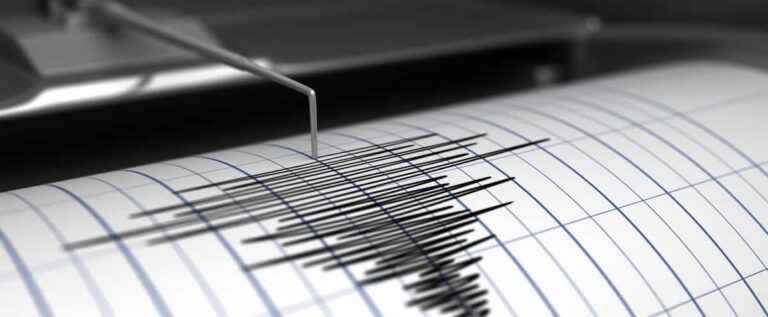 Magnitude 7 earthquake strikes Solomon Islands, tsunami warning