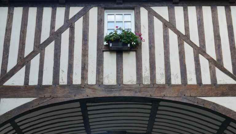 One day, a Mystery Photo I Wednesday, November 2, will you recognize this hidden street in Saint-Malo?