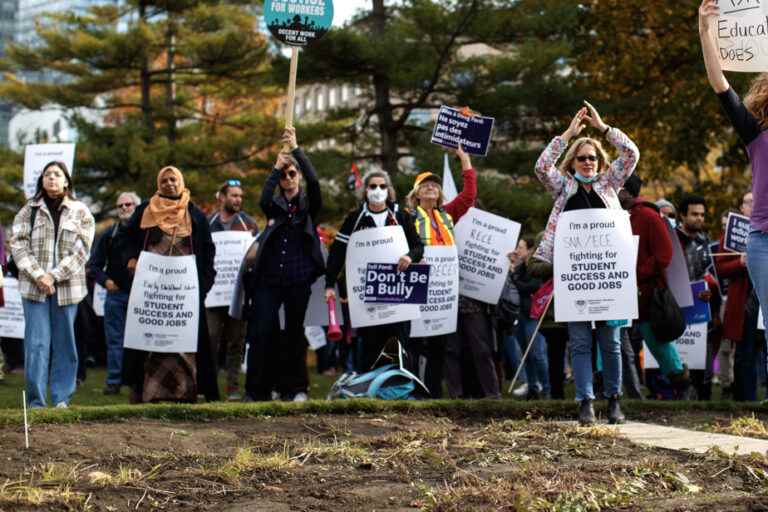 Ontario repeals special contract law for education workers