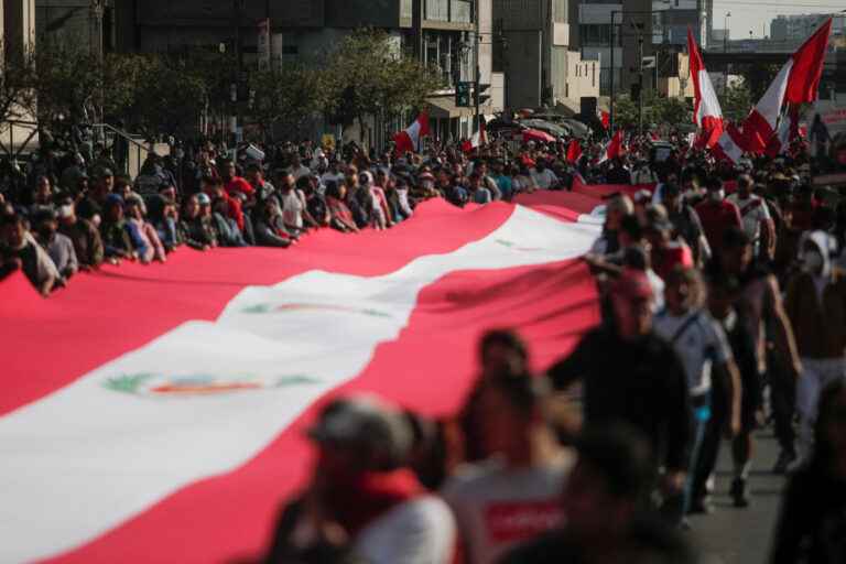 Peru |  Thousands demonstrate against President Pedro Castillo