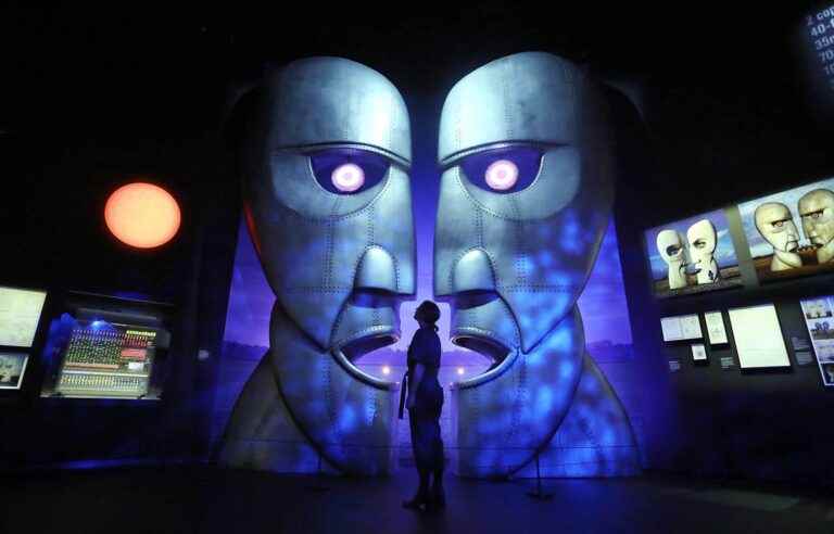 “Pink Floyd: Their Mortal Remains”: the exhibition of the beautiful remains