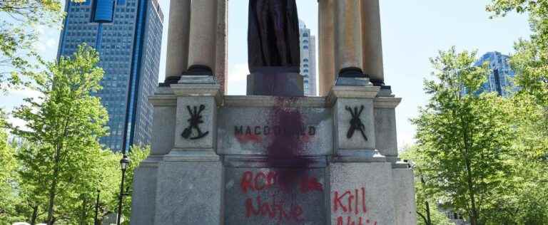 Place du Canada: The statue of John Macdonald must not be reinstalled