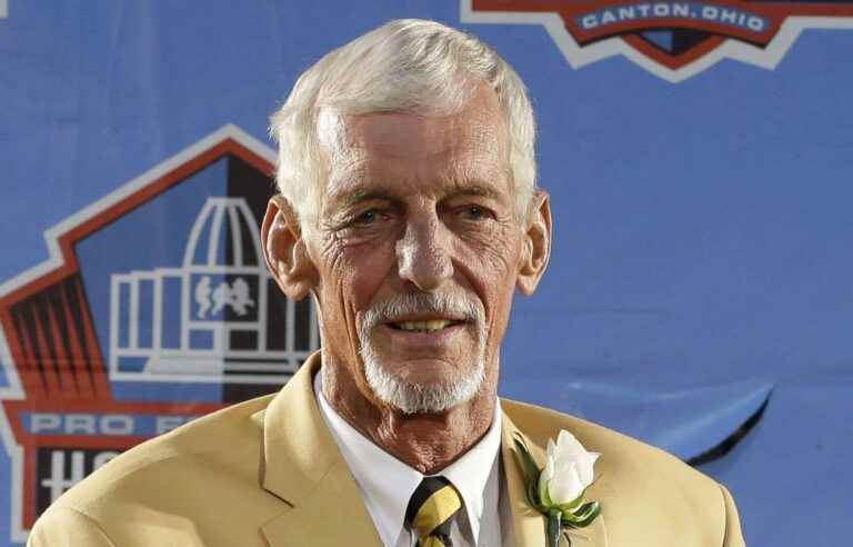 Ray Guy, the first kicker inducted into the Hall of Fame, died at 72