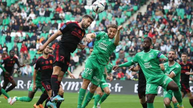 Saint-Etienne loses against Rodez and sinks into the red zone