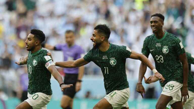 Saudi Arabia creates sensation by beating Argentina (2-1), Tunisia challenges Denmark