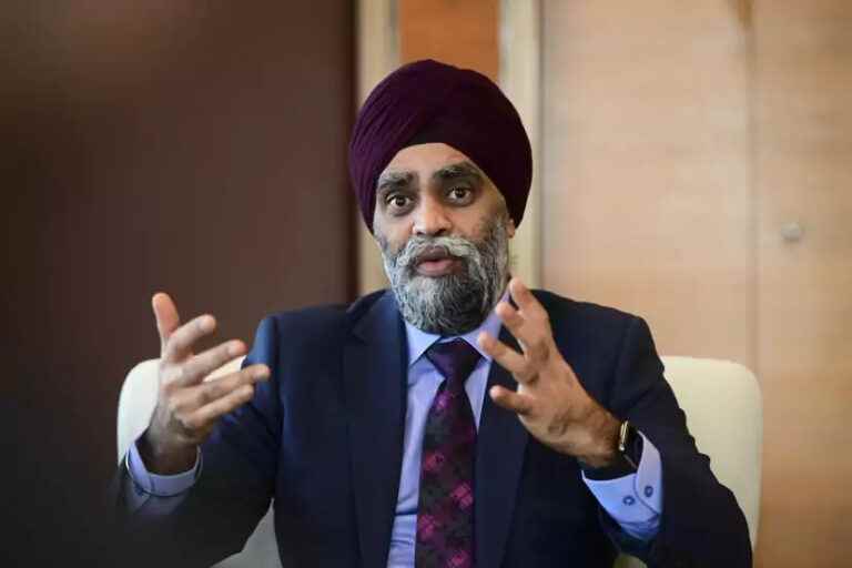 Soccer World Cup |  Minister Sajjan will visit Qatar