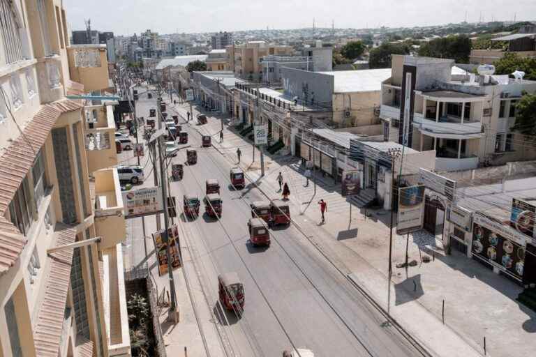 Somalia |  Mogadishu hotel attacked by Al-Shabaab Islamists