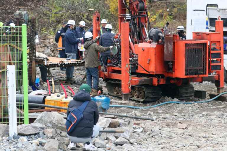 South Korea |  Two miners trapped in a mine for nine days found