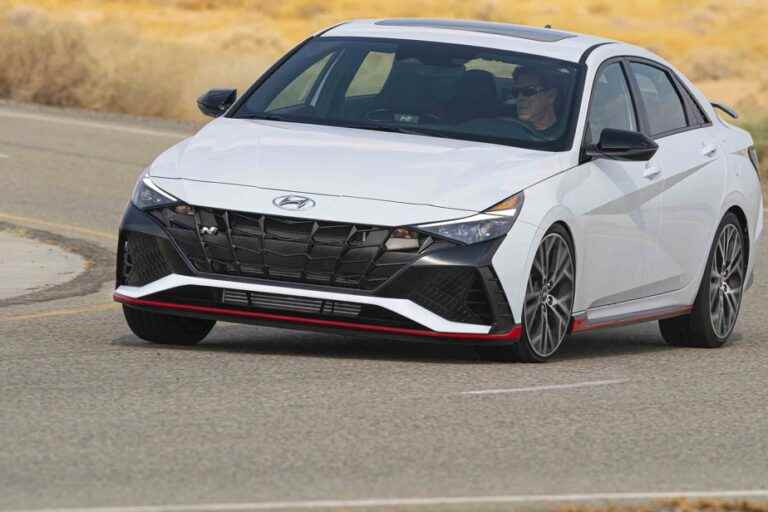 Test bench |  Competition from the Honda Civic Type R