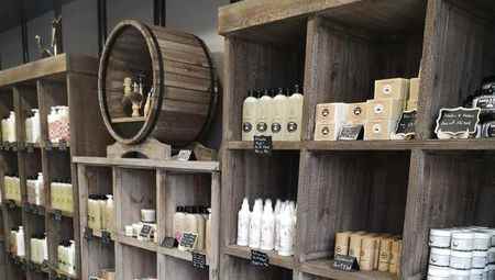 The “Le monde d’Eva” artisanal soap factory, a bubble of new fragrances