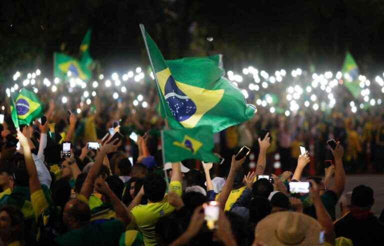 The transition begins and the demonstrations fade in Brazil