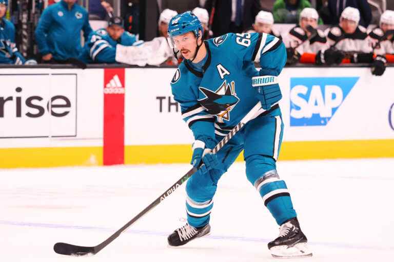 Tuesday in the NHL |  Hat trick for Karlsson, but the Sharks fall