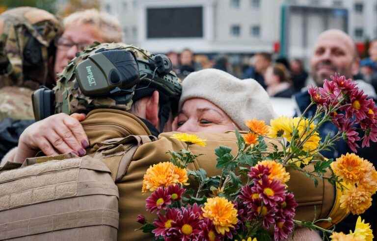 Ukrainians celebrate the liberation of Kherson