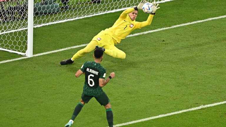 Wojciech Szczesny disgusts Saudi attackers… Follow the 2022 World Cup match