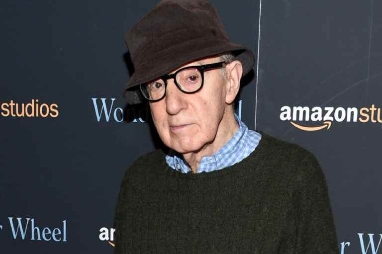 Woody Allen tours Paris to “say thank you” to the French