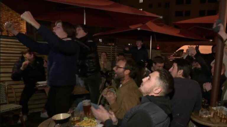 World Cup 2022: fans celebrate the victory of the French team against Australia