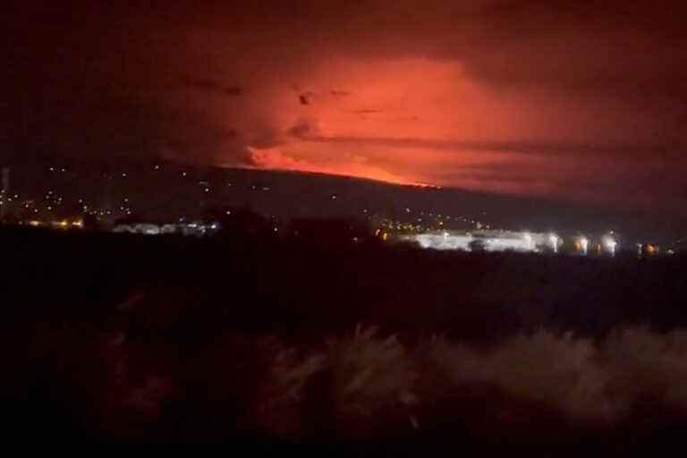 World’s largest active volcano erupts in Hawaii