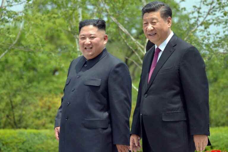 Xi Jinping offers Kim Jong-un to cooperate for world peace