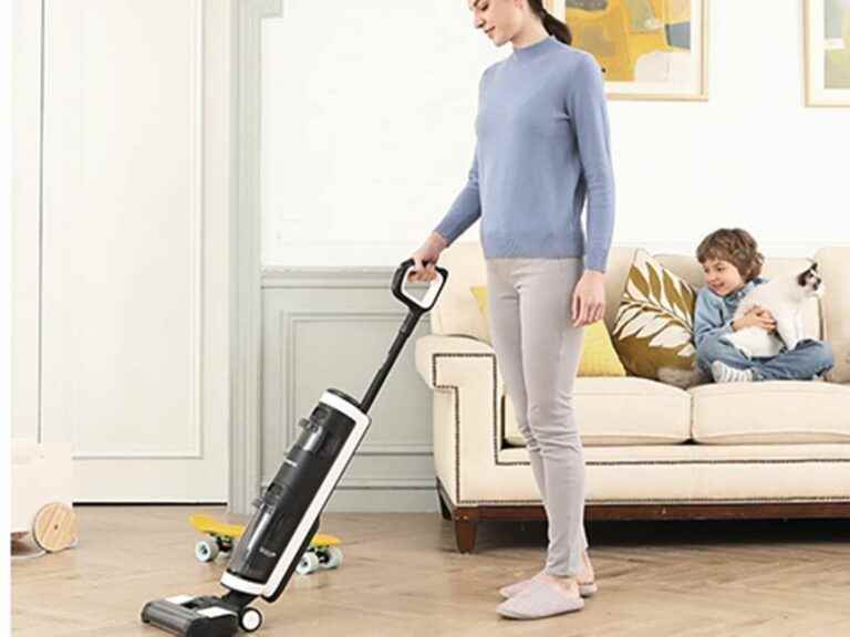 big discount on this iconic cordless stick vacuum cleaner!