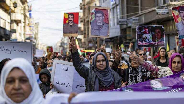 demonstration of thousands of Kurds in Qamichli against the Turkish strikes