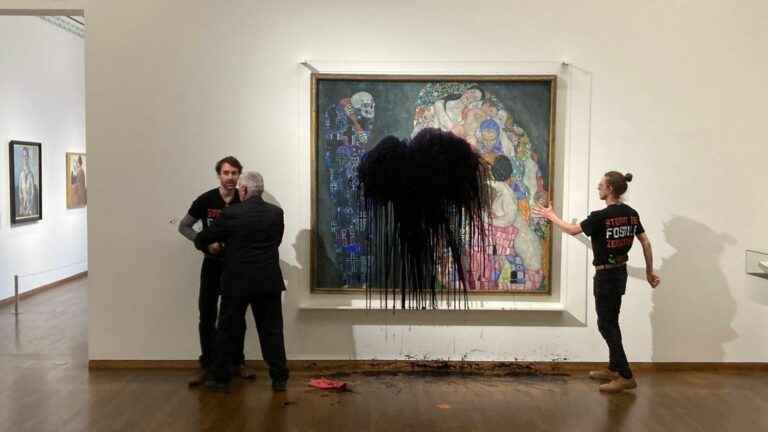 environmental activists douse a Klimt masterpiece with black liquid