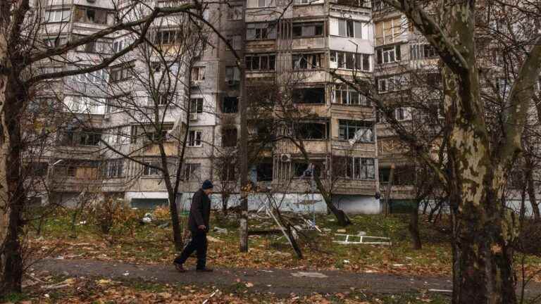 in Kherson, residents denounce “mind-blowing propaganda” by Russia to convince people to flee the city