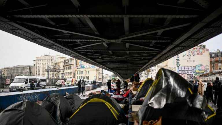 new evacuation of a migrant camp Porte de la Chapelle, nearly a thousand occupants taken care of