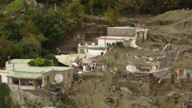 search for missing continues after mudslide in Ischia