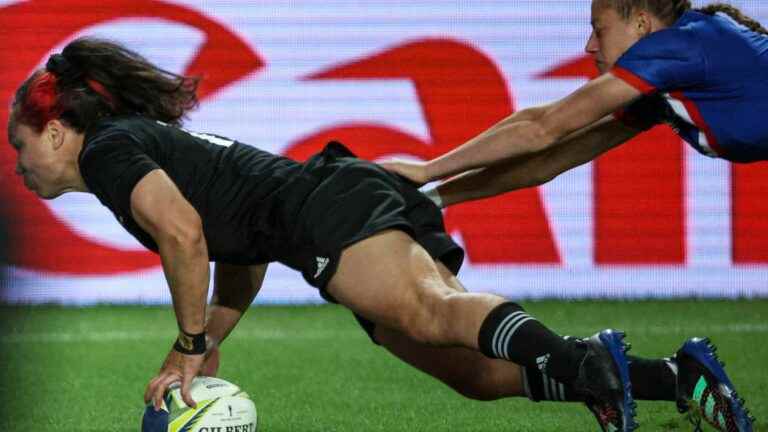 the French error on the 2nd New Zealand try, the fact of play which launched a tense and disjointed second period