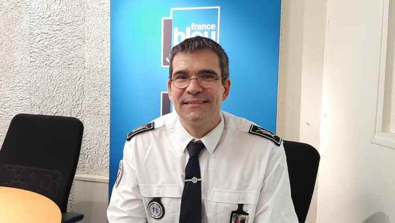 the boss of the Indre police invites the inhabitants to call 17