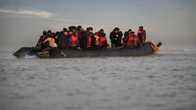 the investigation into the fatal shipwreck of migrants in the Channel overwhelms the French rescuers