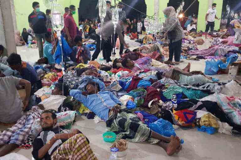 185 Rohingya arrive in Indonesia after leaving Burma by boat