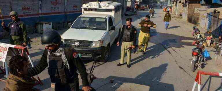 33 hostage takers killed in Pakistan after long counter-terrorism operation