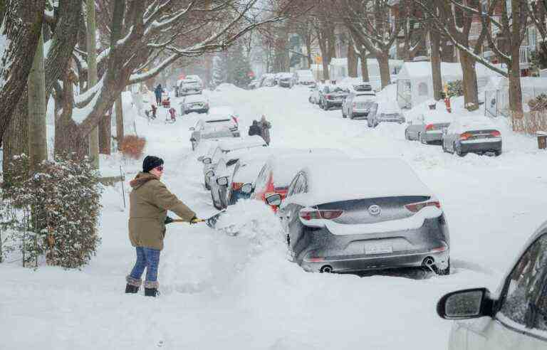 A major winter storm sweeps over Quebec