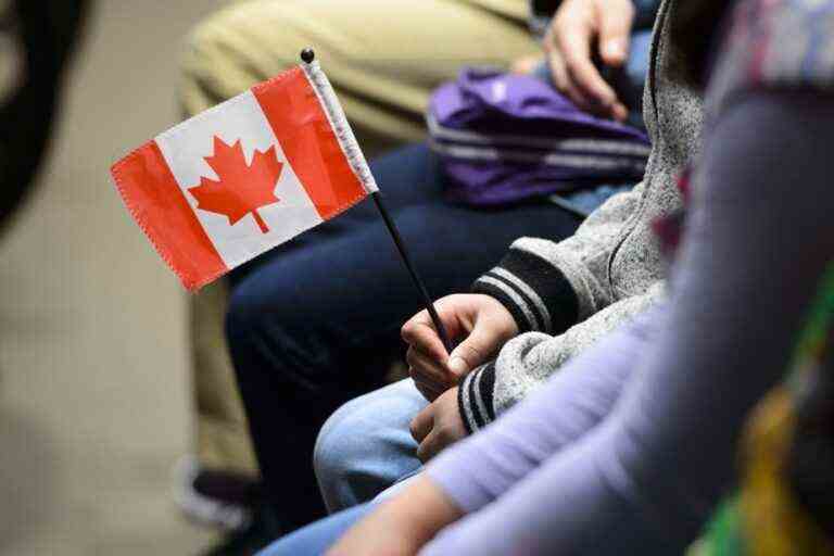 A record number of permanent residents in Canada in 2022