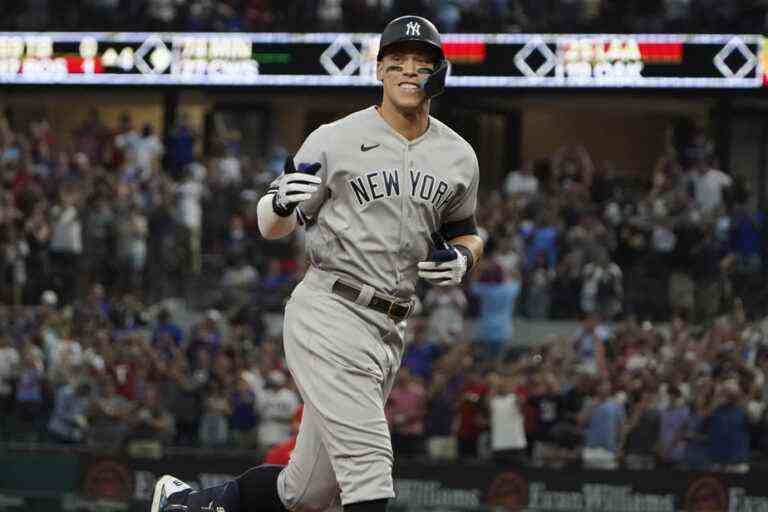 Aaron Judge signs $360 million deal with Yankees