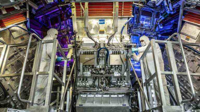 American scientists achieve historic laser nuclear fusion: but why?