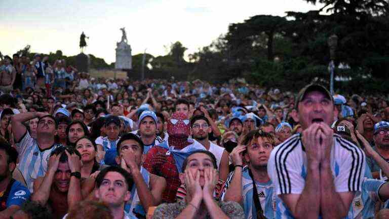 “As soon as you wake up, the jersey on your shoulders”… The emotional excess of the Albiceleste course in Argentina