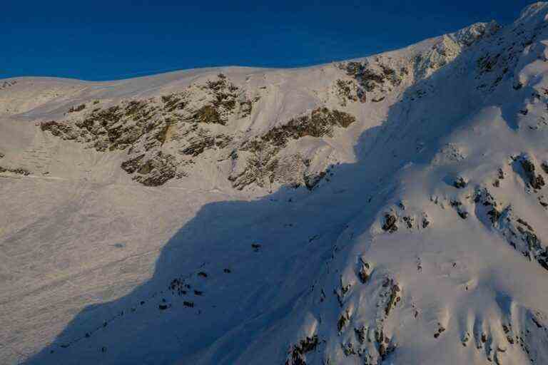 Austria |  Ten skiers found alive after an avalanche