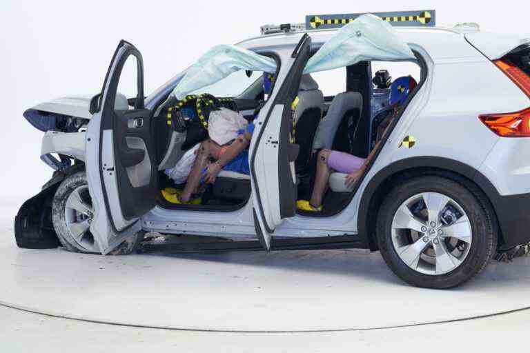 Automotive Safety |  IIHS test looks at rear passenger protection