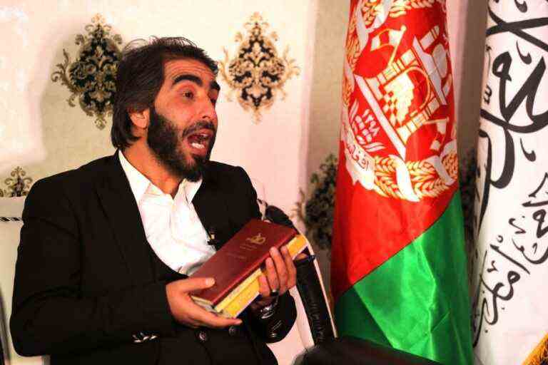 Ban on Afghan women studying |  A professor tears up his diplomas on television