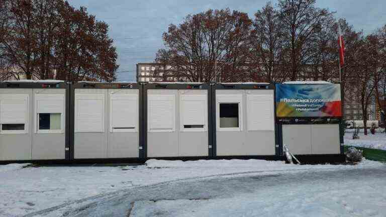 “Better to suffer from the cold than to live with the Russians”, assures Tatiana, relocated in prefabs offered by Poland