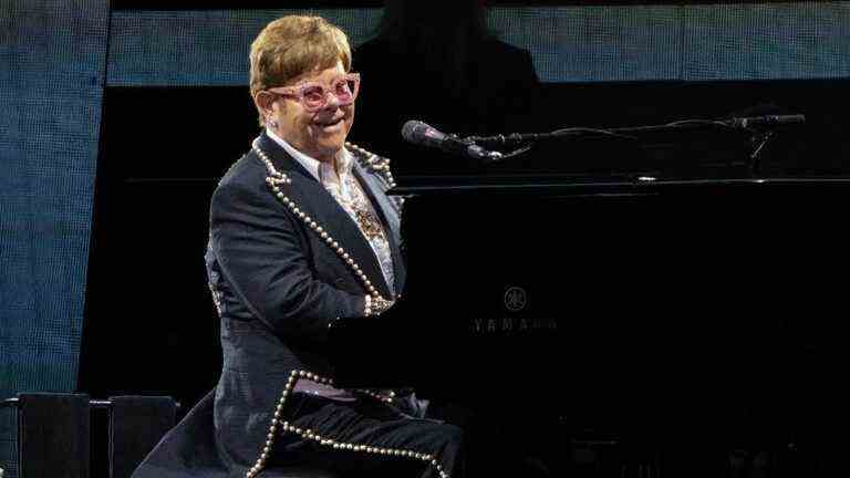 British singer Elton John announces “no longer using Twitter”, due to the social network’s “misinformation” policy